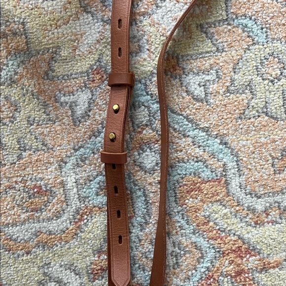 Madewell Transport Camera Bag - Picture 8 of 8